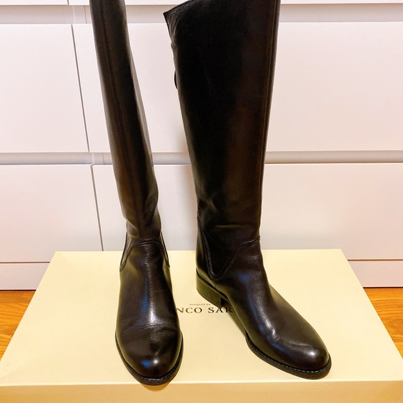 Black Boots - Picture 5 of 6